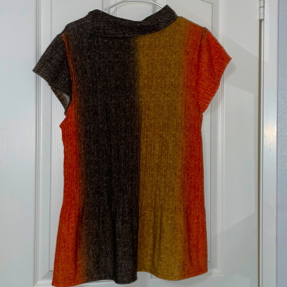 (T8) Beautiful retro vibes fall colors sweater